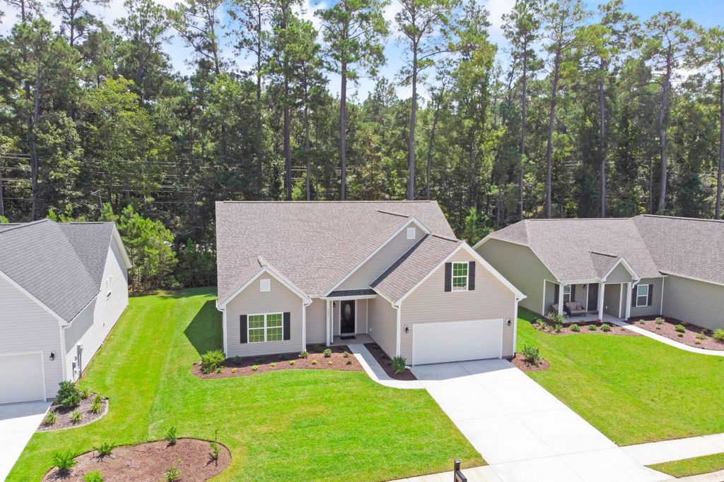 2792 Desert Rose St, Little River, SC 29566