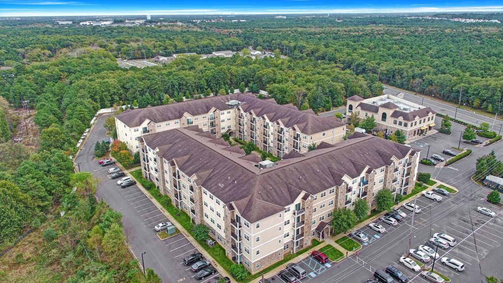 419 Cedarbridge Ave, Lakewood, NJ 08701