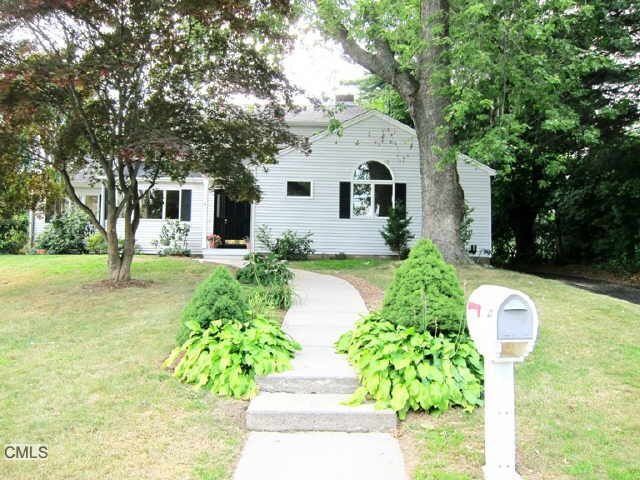 10 Woolsley Ave, Trumbull, CT 06611