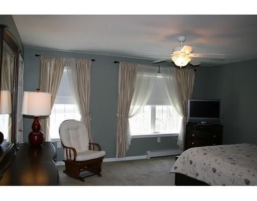 37 Glen Ave, Chelmsford, MA 01824