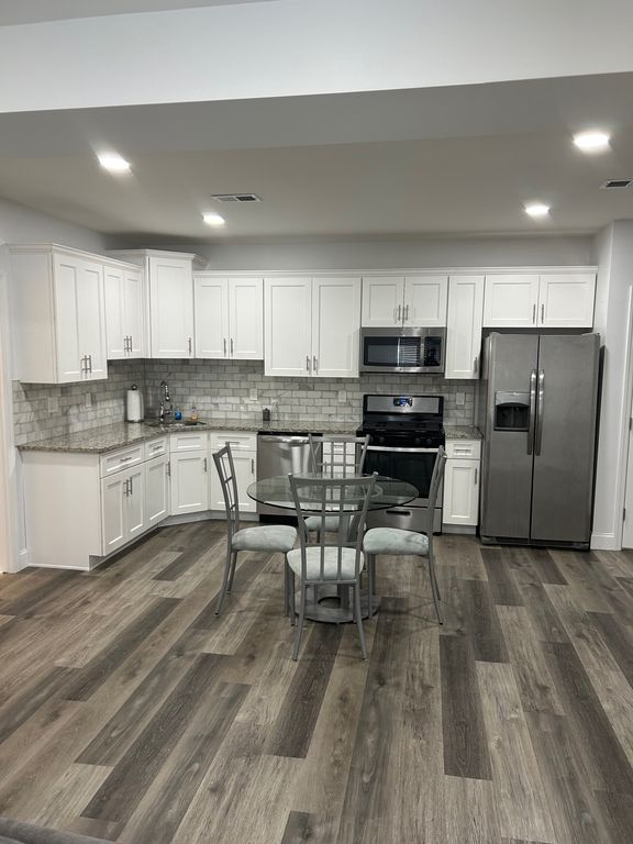 209 S  Wood Ave #6, Linden, NJ 07036
