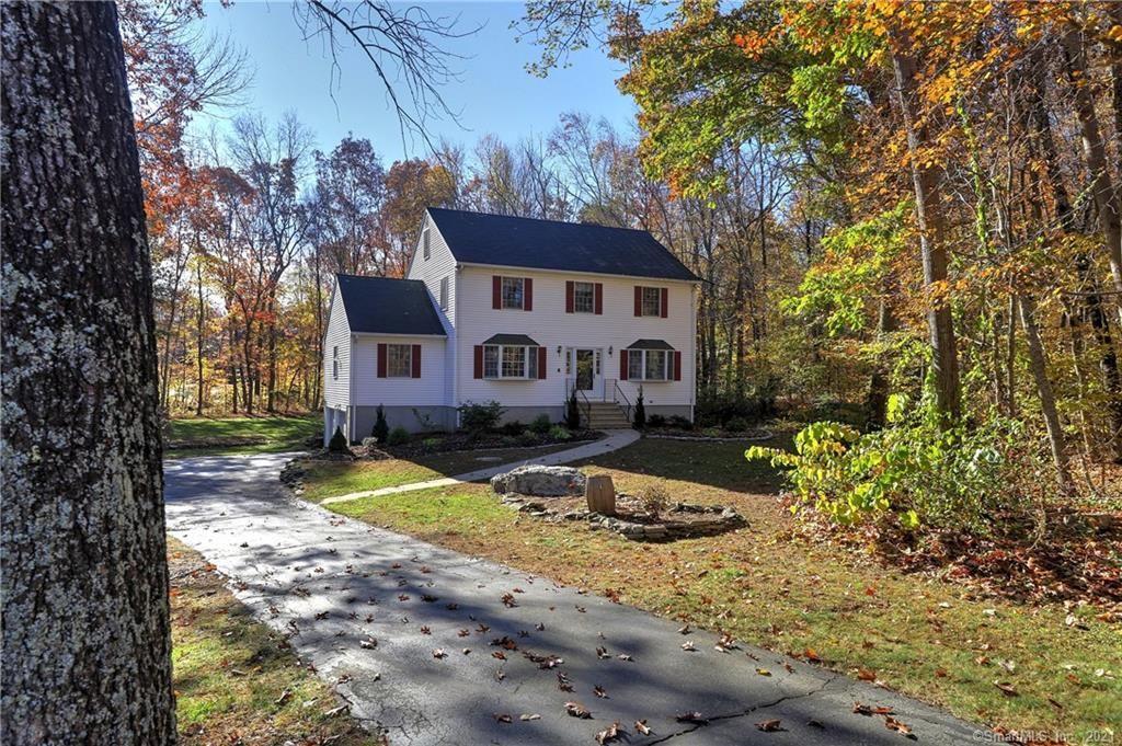 111 Buckley Rd, Salem, CT 06420