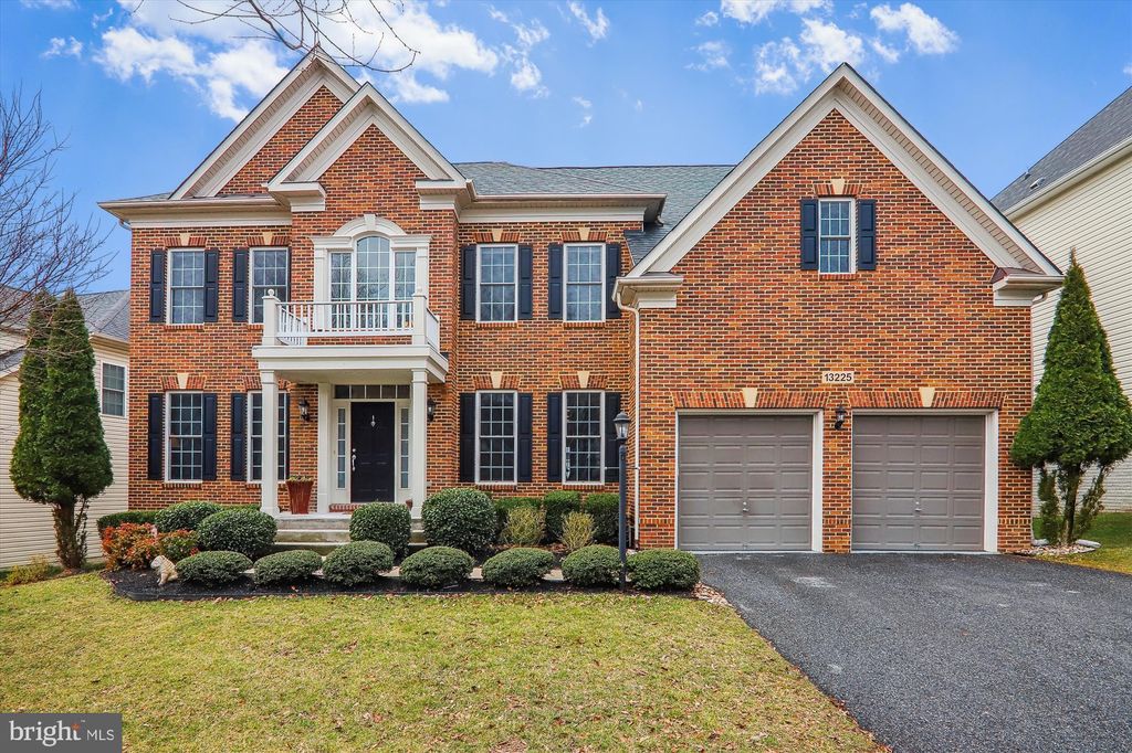 13225 Moonlight Trail Dr, Silver Spring, MD 20906