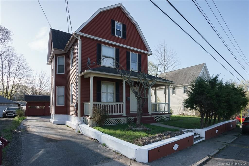 37 Golden Hill St, Naugatuck, CT 06770