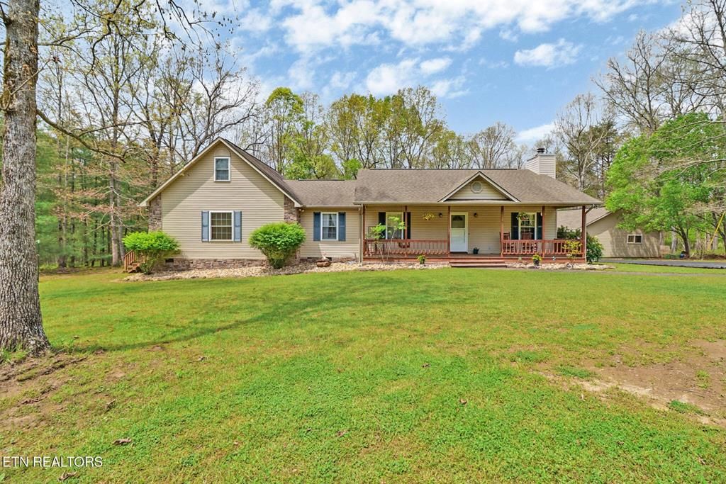 164 Marian Cir, Crossville, TN 38555