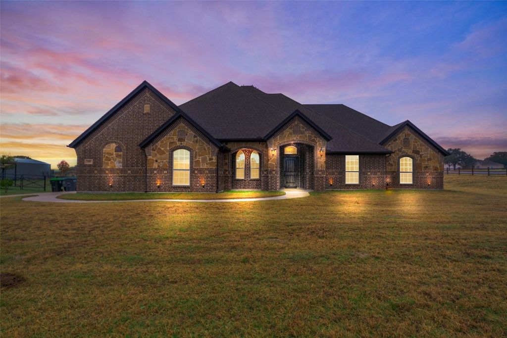 199 Briar Meadows Cir, Azle, TX 76020 MLS 20479497 Trulia