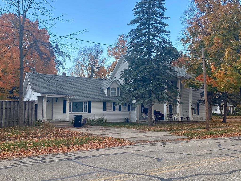 331 E Edgerton St, Howard City, MI 49329 Trulia