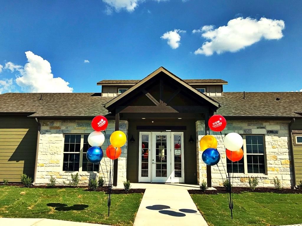 210 Hunters Crossing Blvd, Bastrop, TX 78602