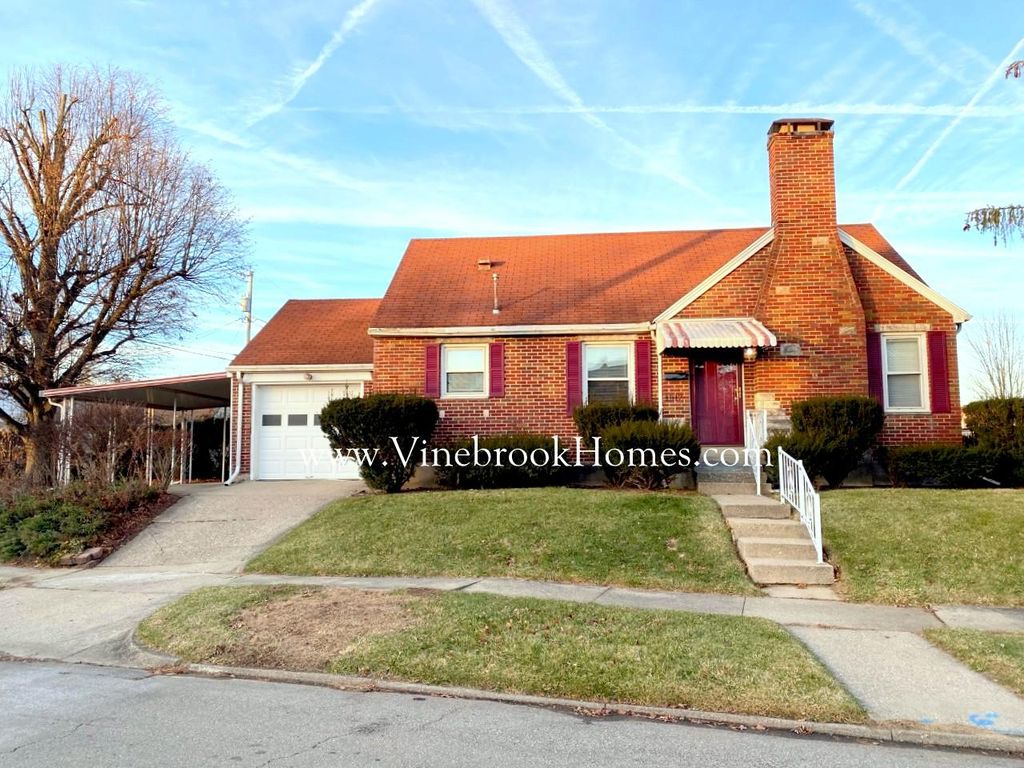 1017 Gainsborough Rd, Dayton, OH 45419