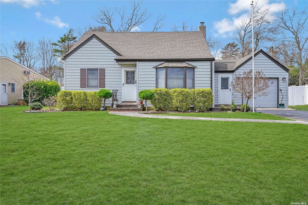 102 Gladstone Avenue, West Islip, NY 11795 Trulia