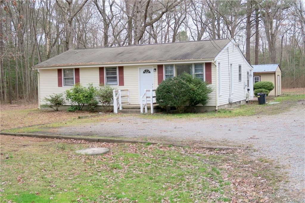 7325 Iron Bridge Rd, North Chesterfield, VA 3 Bed, 1 Bath Single