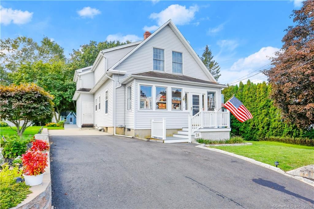 28 Golec Ave, Shelton, CT 06484