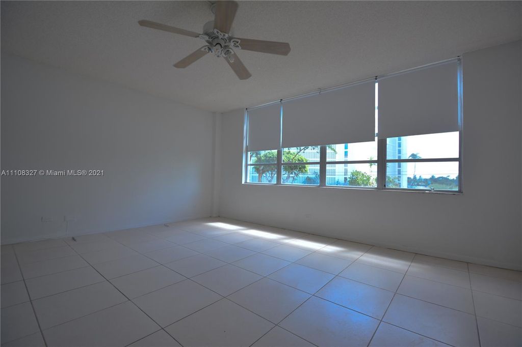 1001 91st St, Miami Beach, FL 33154