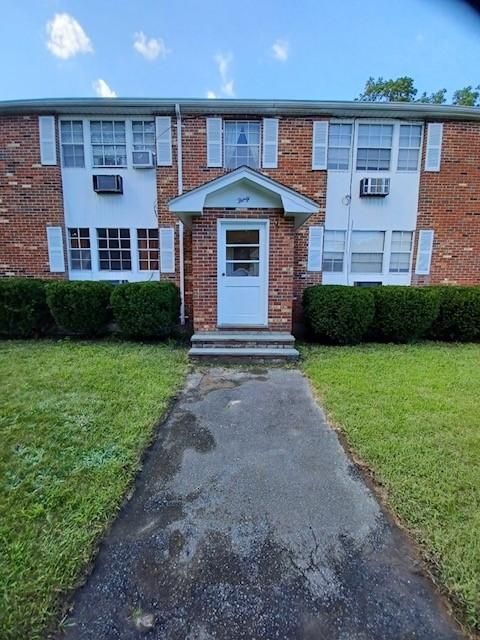 30 School St #4, Danvers, MA 01923