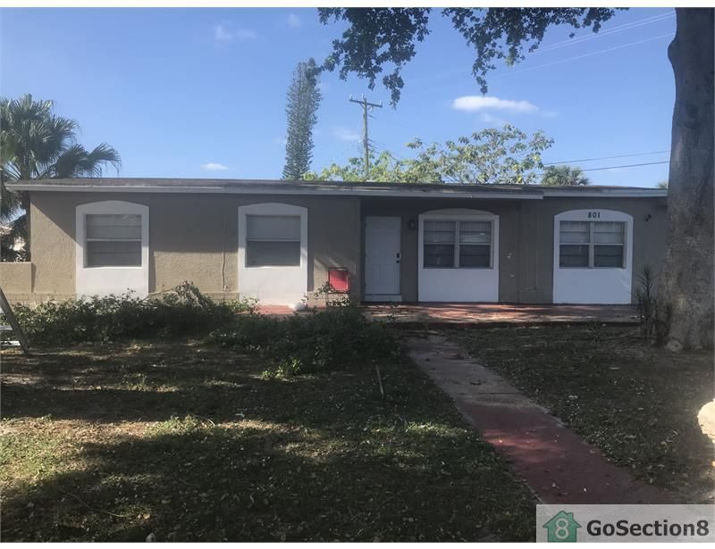 801 NW 33rd Ter, Lauderhill, FL 33311
