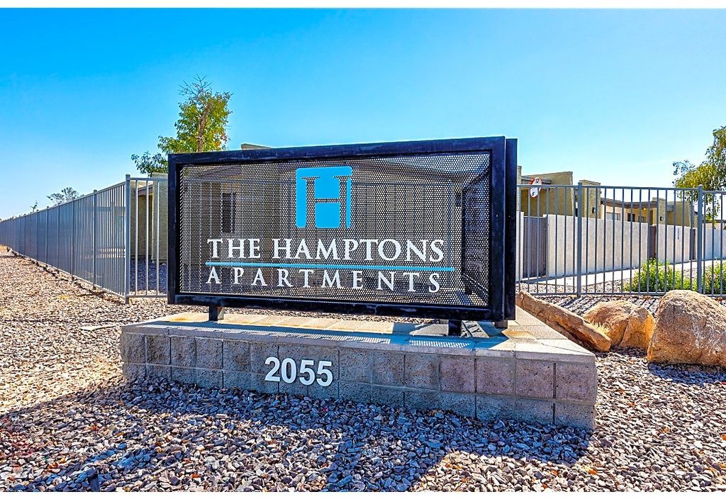 2055 E Hampton Ave, Mesa, AZ 85204