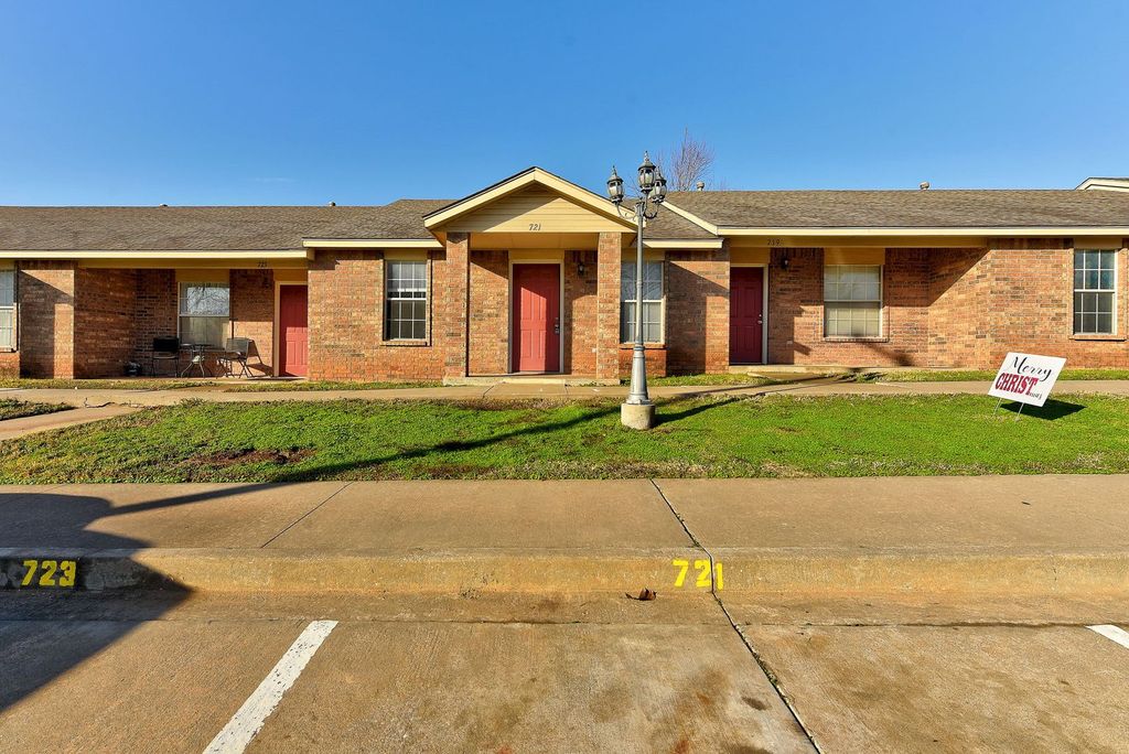 Locust Street Townhomes Guthrie, OK Trulia