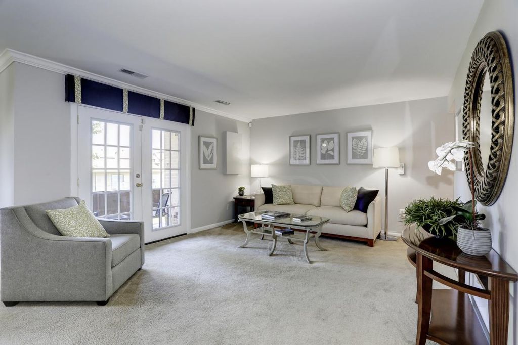 1606 d Cantwell Rd, Windsor Mill, MD 21244
