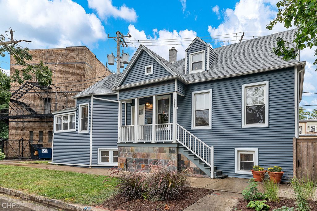 4519 N Oakley Ave, Chicago, IL 60625