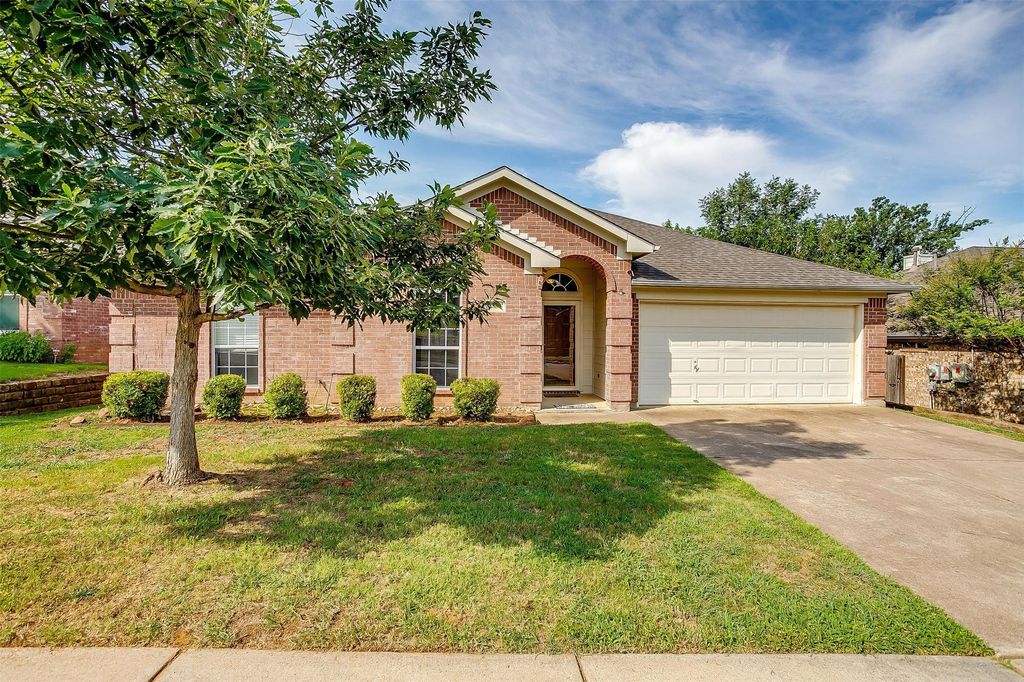 4808 Bradley Ln, Arlington, TX 76017 SingleFamily Home for Sale MLS