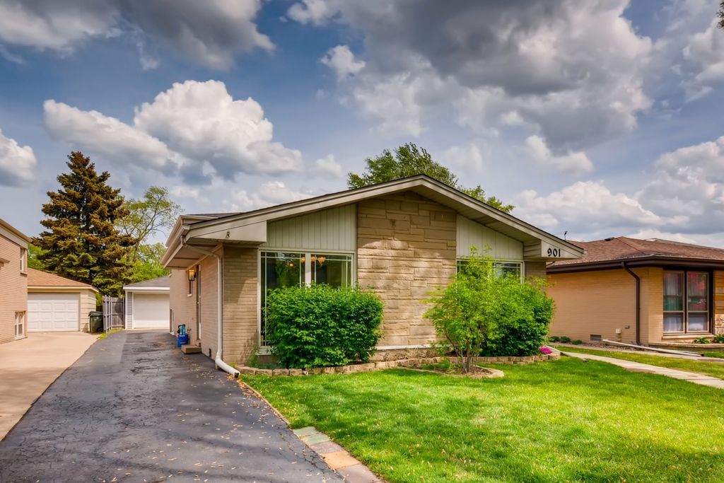 901 Long Rd, Glenview, IL 60025