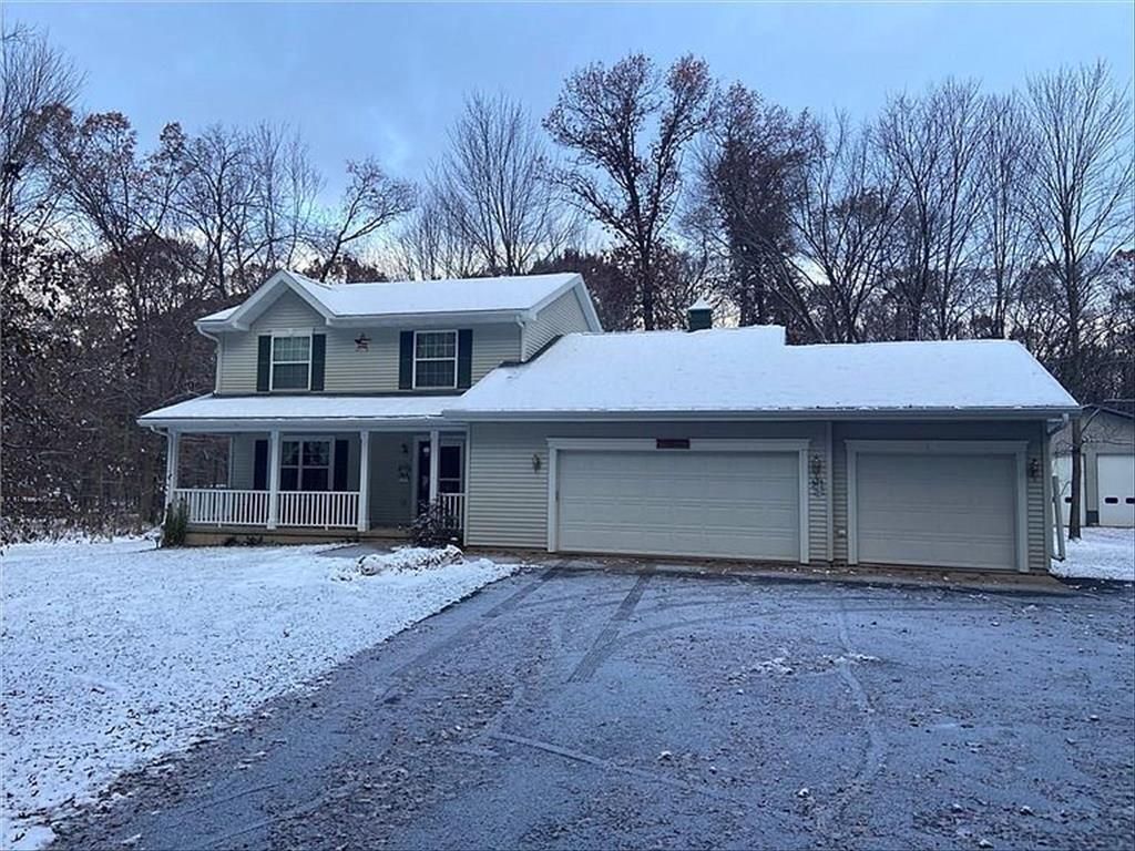 2406 30th Ave, Elk Mound, WI 54739 5 Bed, 4 Bath SingleFamily Home