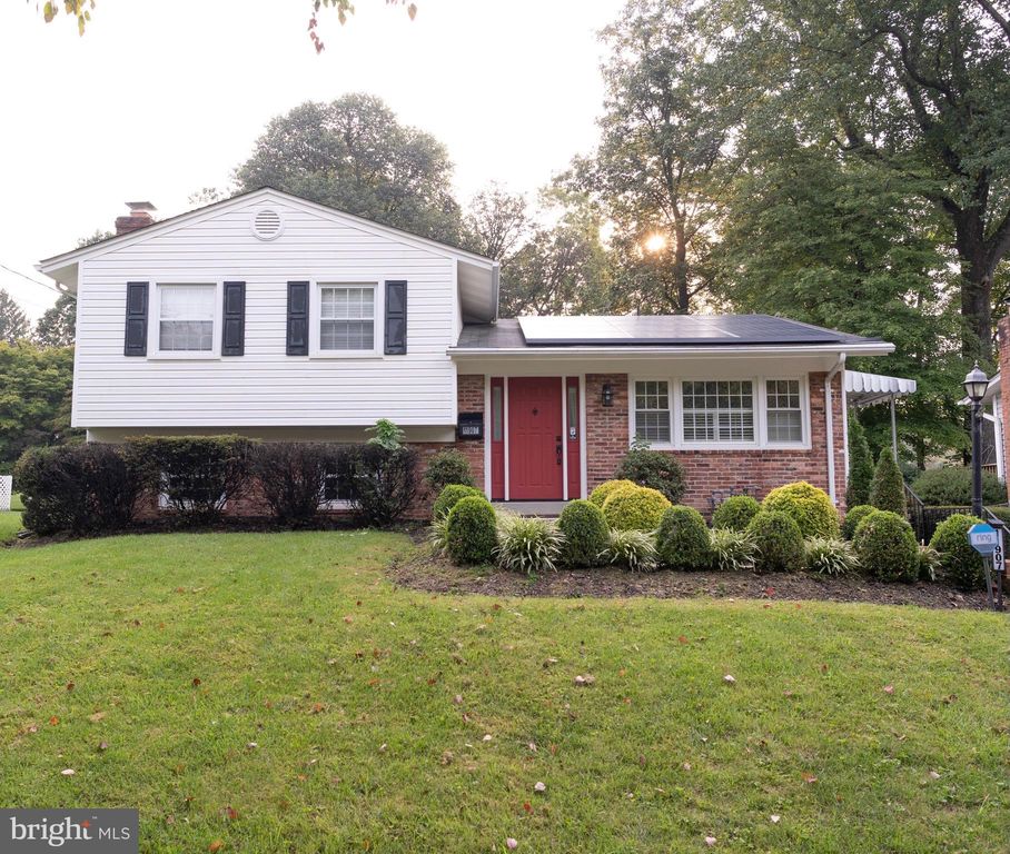 11907 Hunters Ln, Rockville, MD 20852