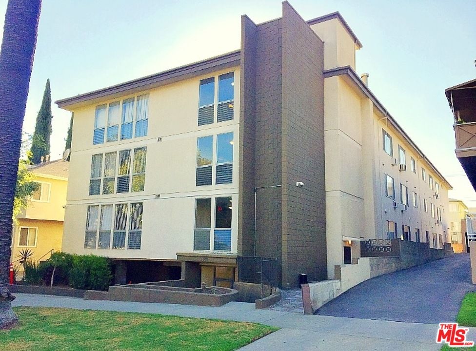 1833 N Normandie Ave 209, Los Angeles, CA 1 Bed, 1 Bath Condo 8