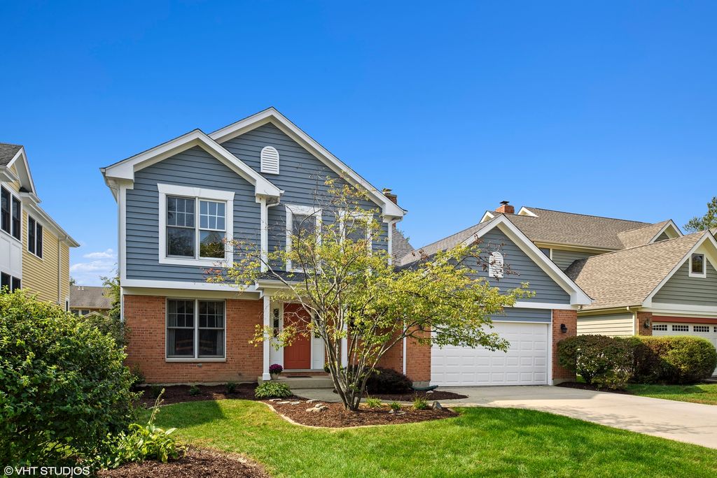520 N Easy St, Palatine, IL 60067