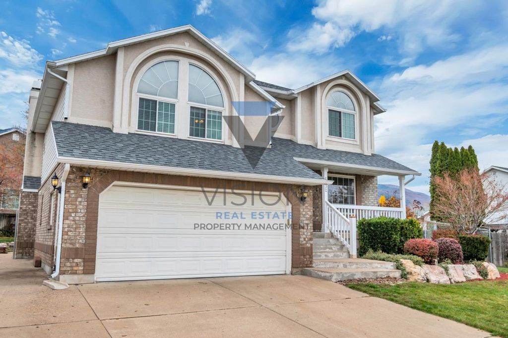 1332 N 1925 E, Layton, UT 84040