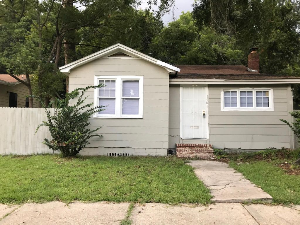 1585 W 15th St, Jacksonville, FL 32209