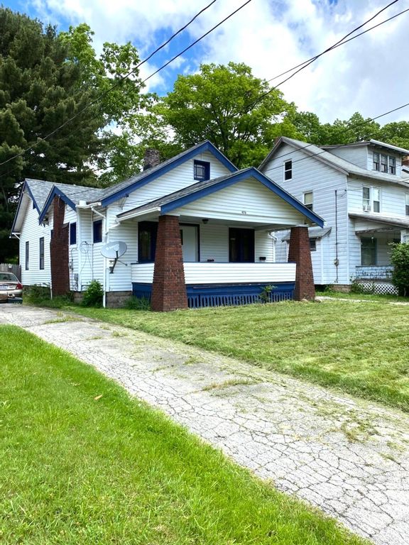 476 W Ravenwood Ave, Youngstown, OH 44511 Trulia