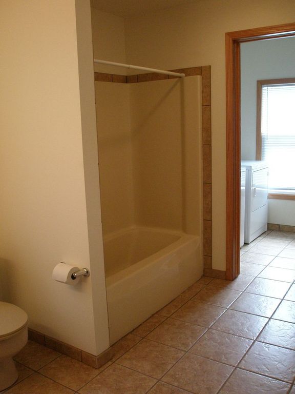 809 Water St, Eau Claire, WI 54703