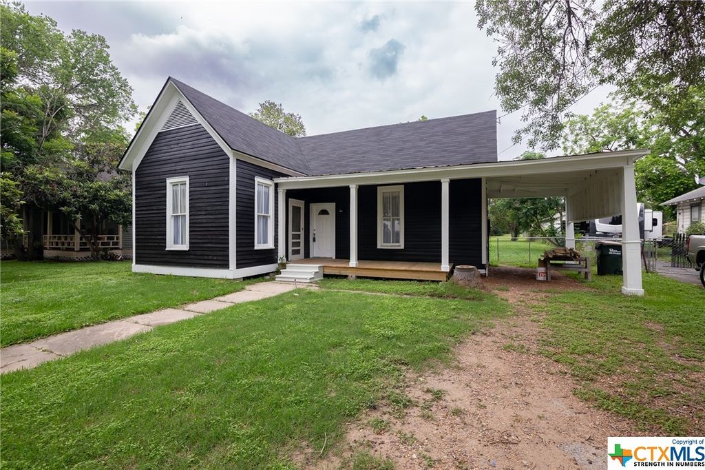 210 W Prairie St, Cuero, TX 77954 MLS 507256 Trulia