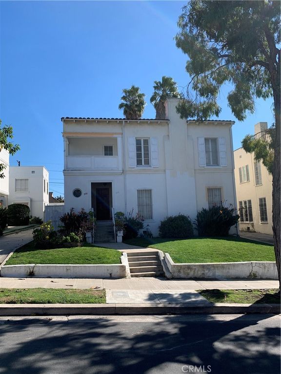 900 S  Curson Ave, Los Angeles, CA 90036
