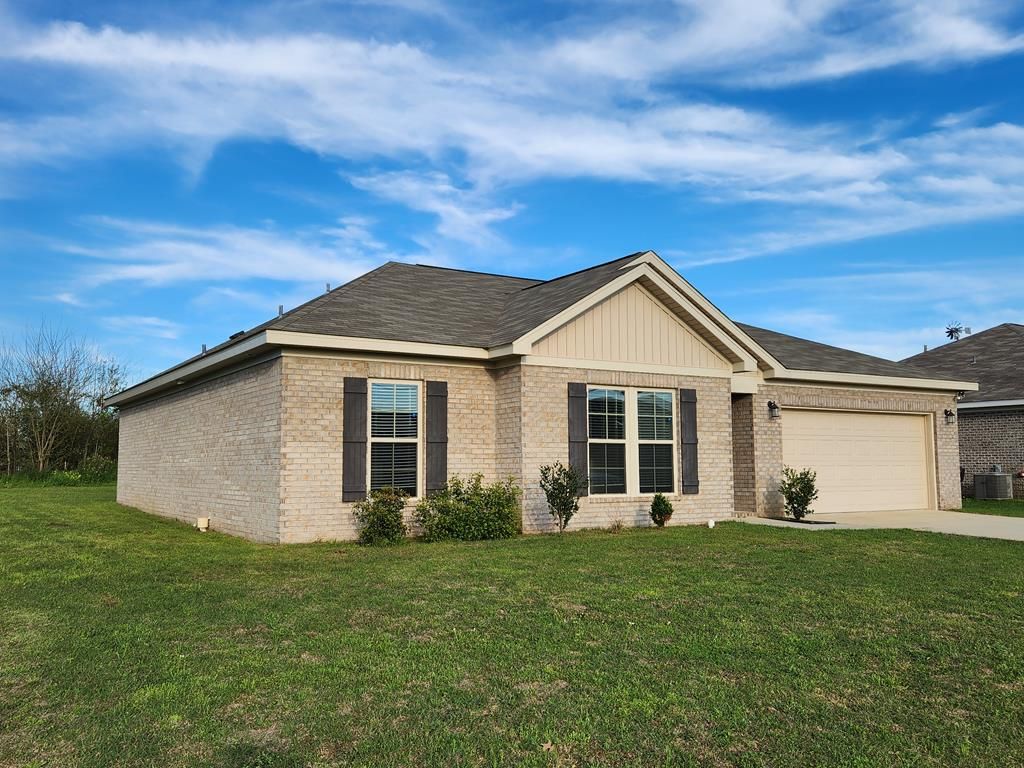 637 Mitchell St, Headland, AL 36345 Trulia