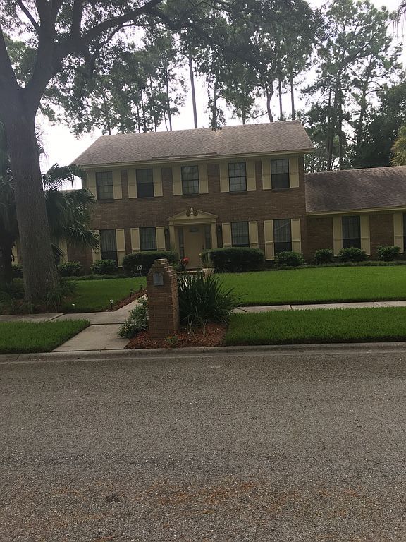 5466 Pearwood Dr, Jacksonville, FL 32277