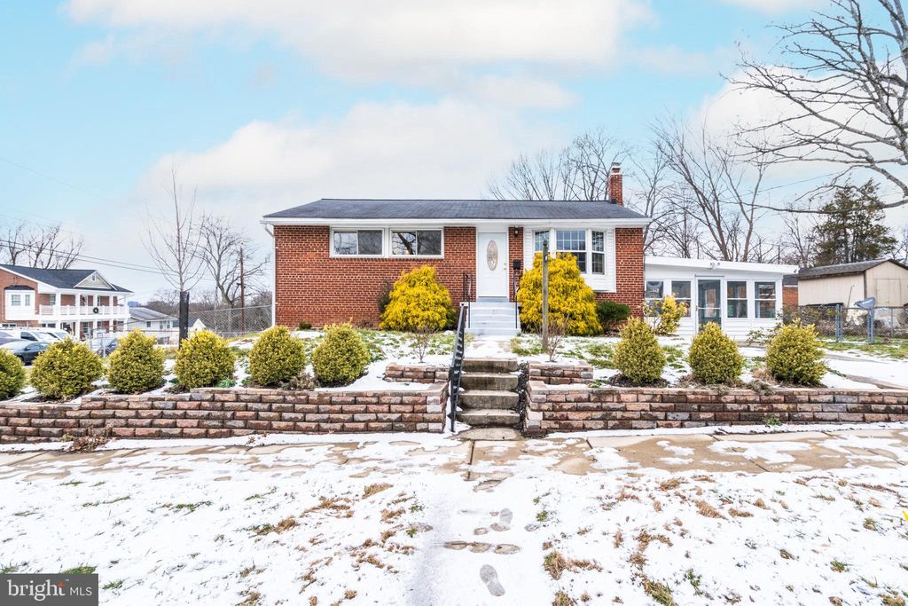 12118 Livingston St, Silver Spring, MD 20902