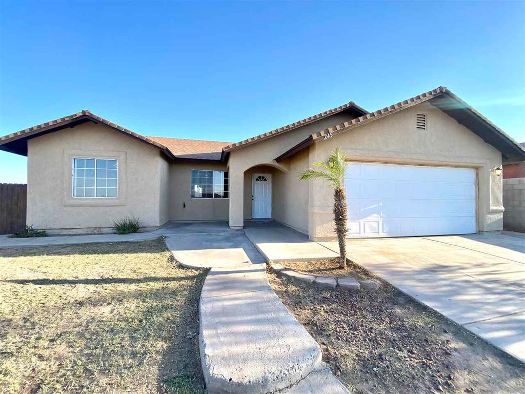 245 E Virginia St, San Luis, AZ 85336