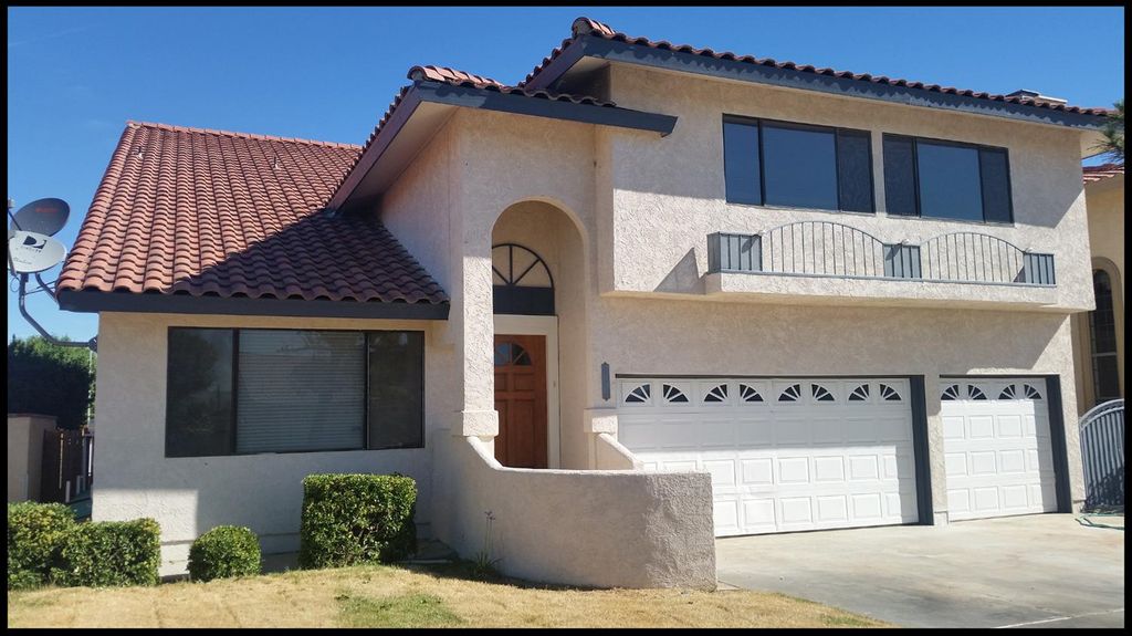 26950 Lakeview Dr, Helendale, CA 92342