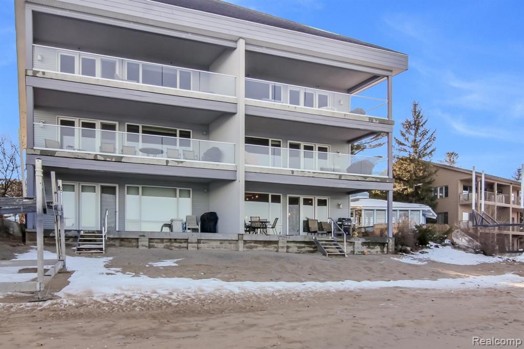 1667 N US Highway 31 N #5-1005, Traverse City, MI 49686