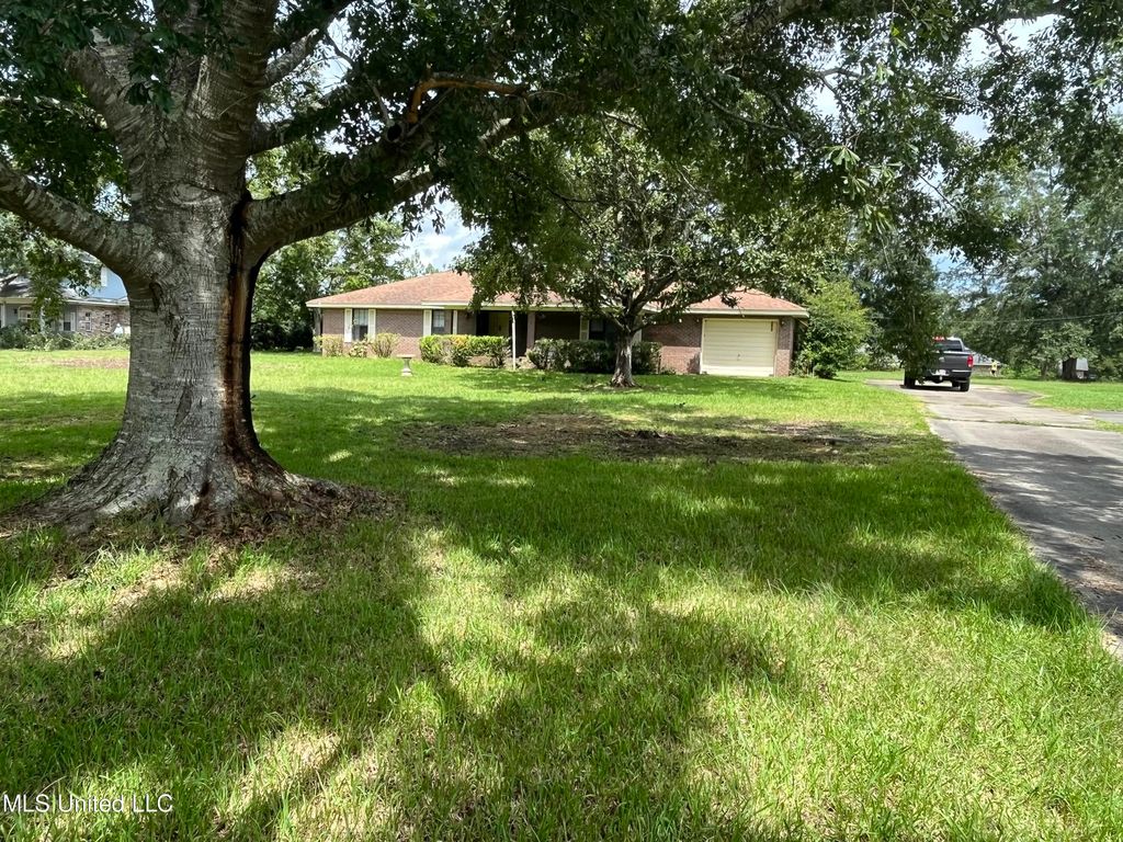 14402 Big John Rd, Biloxi, MS 39532 MLS 4023592 Trulia