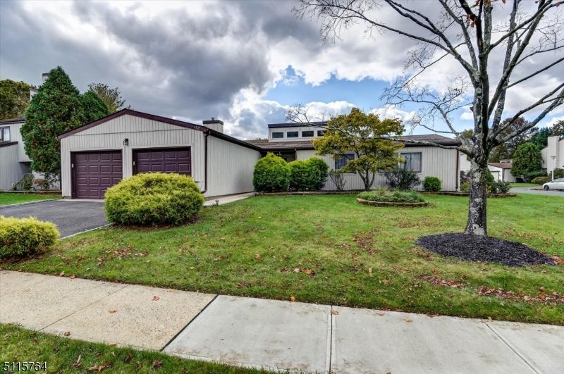 192 Community Cir, Old Bridge, NJ 08857