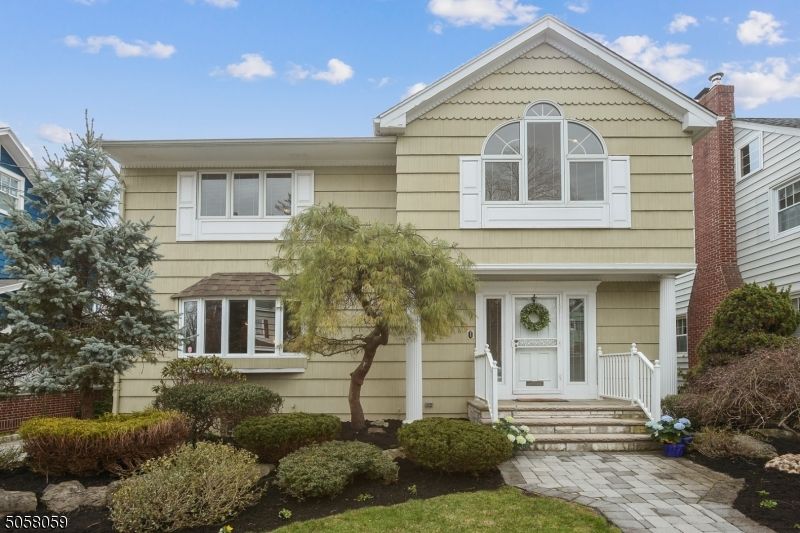 43 S Prospect St, Verona, NJ 07044