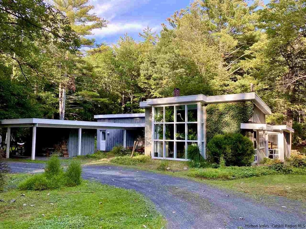 136 Elwyn Quarry, Woodstock, NY 12498