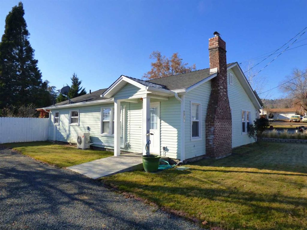 311 Lawrence Ln, Yreka, CA 96097 Trulia