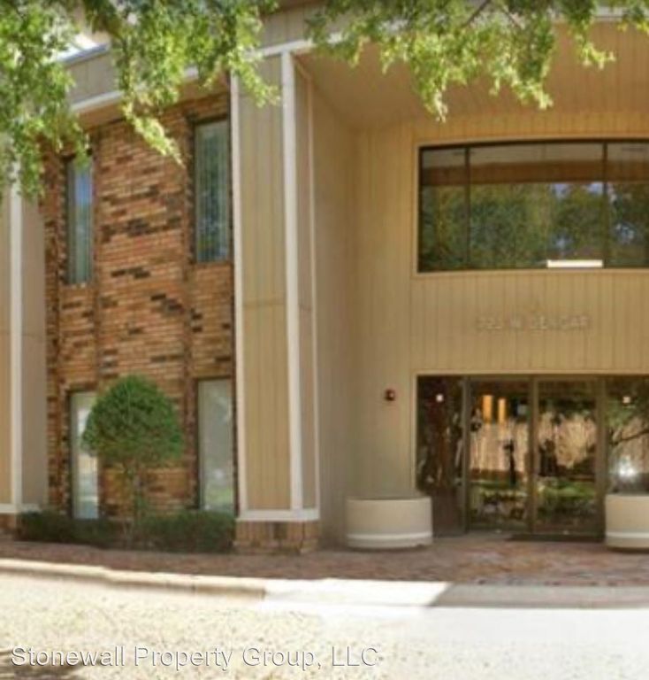 723 W Dengar Ave #1C, Midland, TX 79705