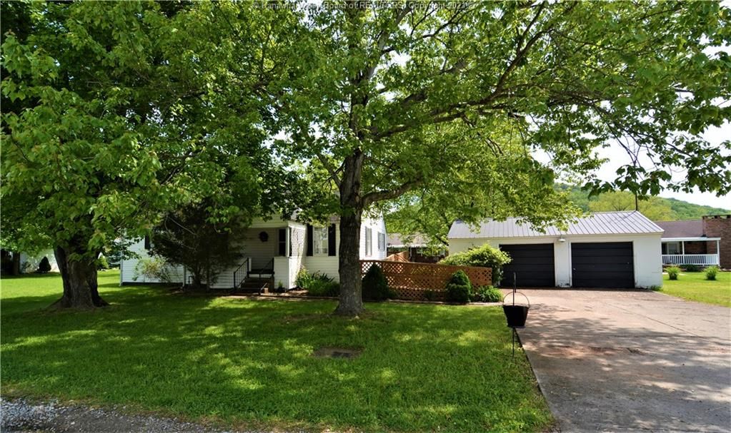 102 Fir St, Eleanor, WV 25070 3 Bed, 1 Bath SingleFamily Home MLS