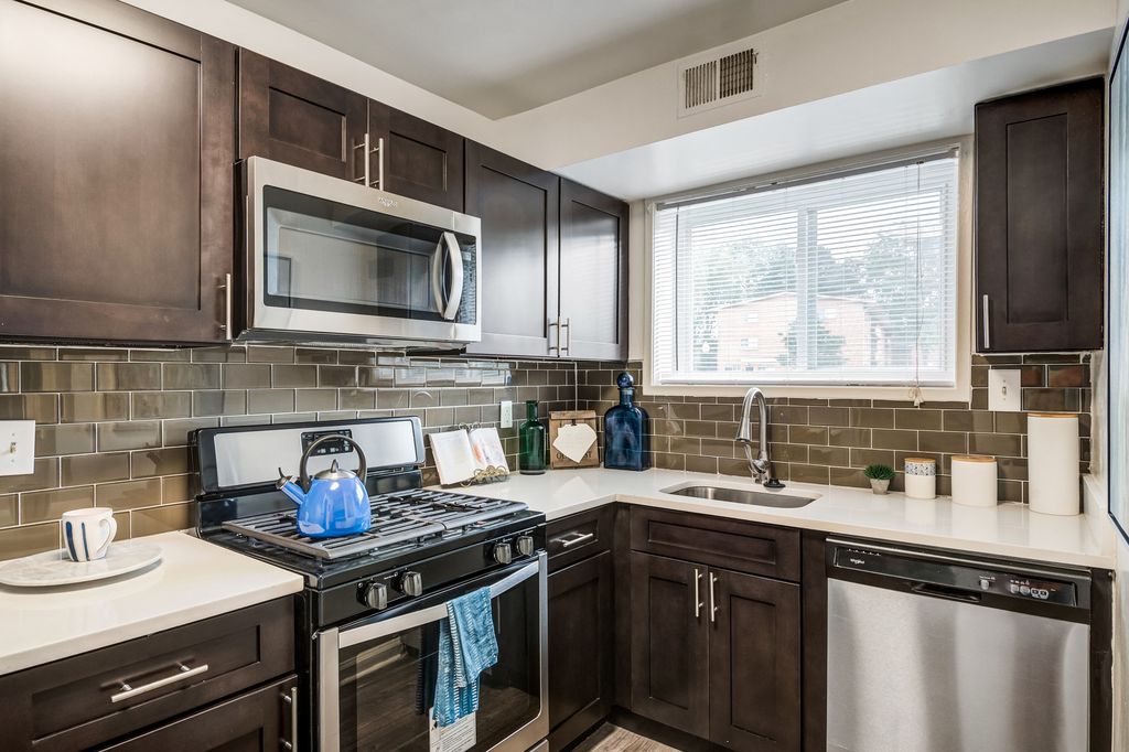5510 Ascot Ct, Alexandria, VA 22311