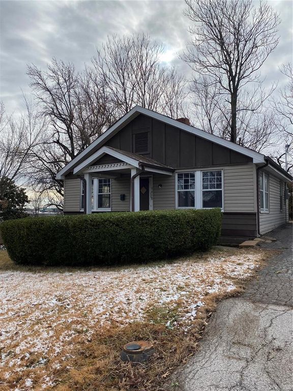 9418 Minerva Ave, Saint Louis, MO 63114